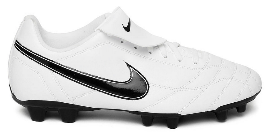 nike football shoes below 1000