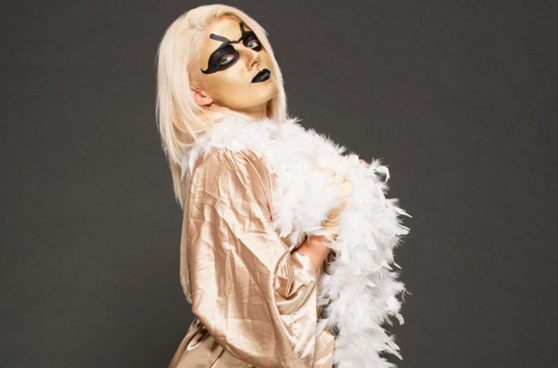 Goldust returning / Alexa Bliss interviewing IMDB v2.2