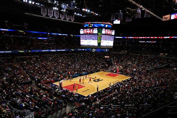 Page 4 - 10 highest capacity arenas of the NBA