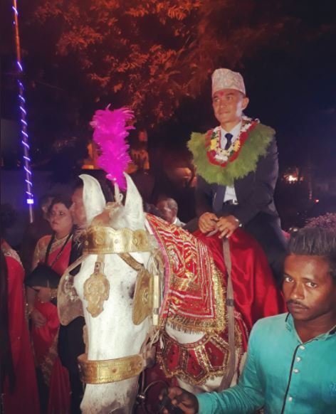 Sunil Chhetri arrives at the wedding on horse-back, in Nepali attire. (Photo: Twitter)