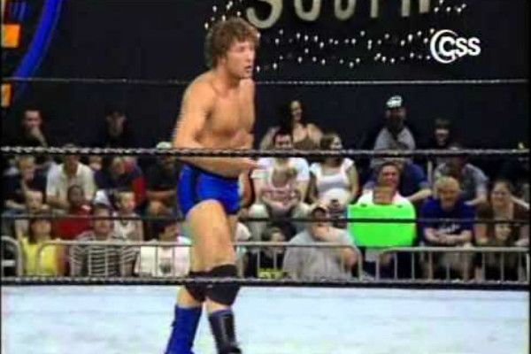 Kenny Omega in DSW