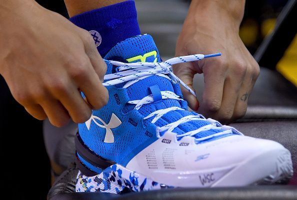 nba curry shoes