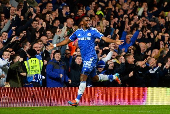 Chelsea v Manchester United - Premier League, Eto'o celebrates scoring his hat-trick