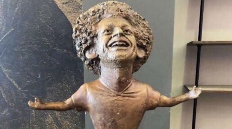 Mohamed Salah's poorly made statue
