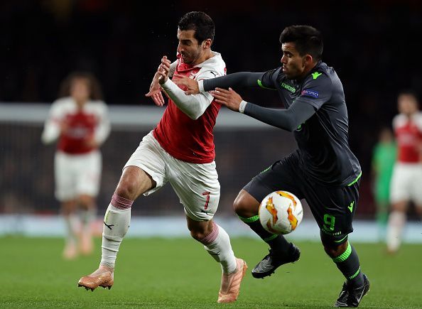 Acuna kept tight to the likes of Mkhitaryan and Smith-Rowe, making it increasingly tough for them