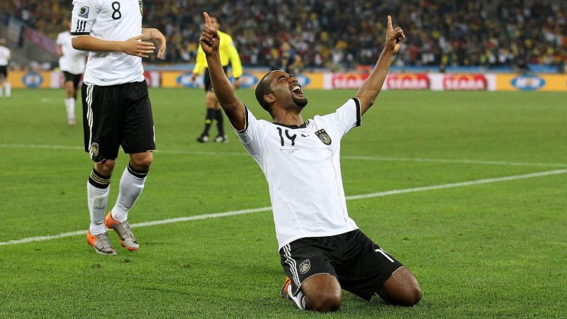 Cacau played and scored for Germany at the 2010 FIFA World Cup