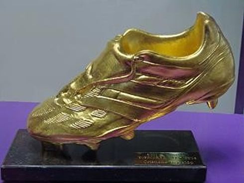 3 Players who have won the European Golden Shoe with 2 different clubs