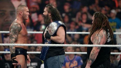  ] Luke Harper and Randy Orton have never moved in Superstar Shakeup 