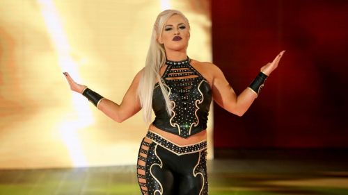   Dana Brooke 