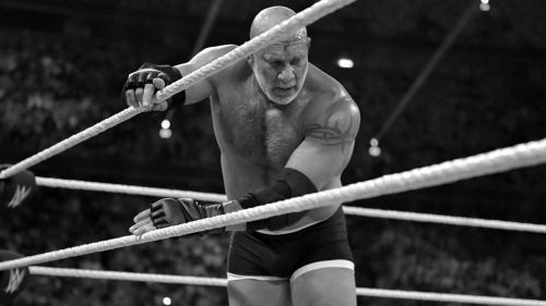  ] Could Goldberg put anyone in before retiring in the night? 