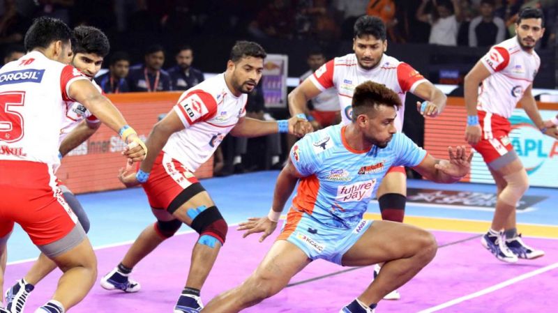 Bengal Warriors demolished Haryana Steelers in a fervid clash