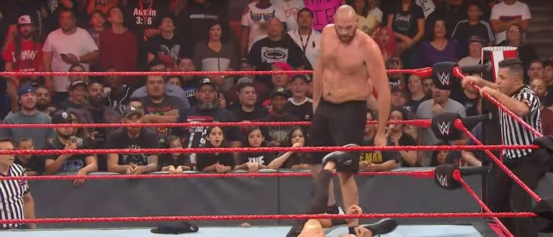 News Lyf Wwe News Tyson Fury Knocks Out Raw Superstar After