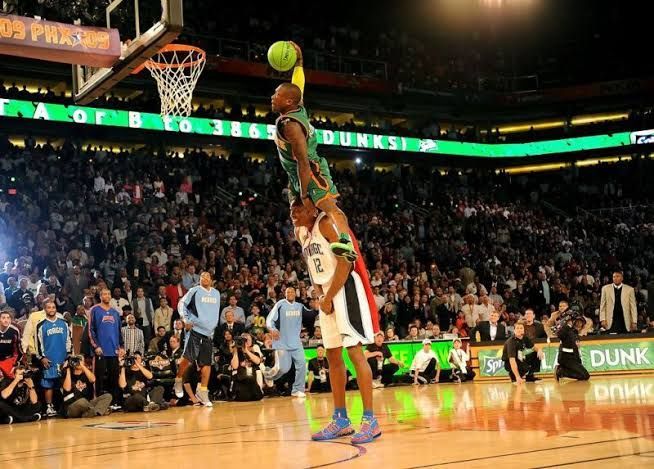 shortest nba player to dunk
