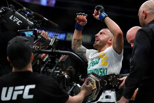 Max Holloway v Alexander Volkanovski