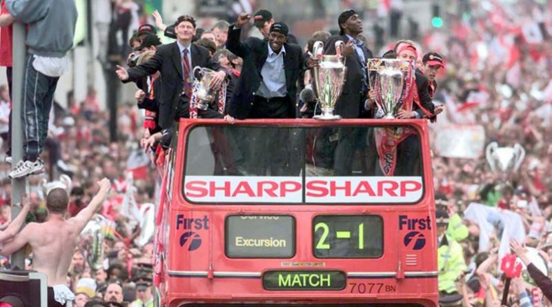 Manchester United trophy parade 1998/99