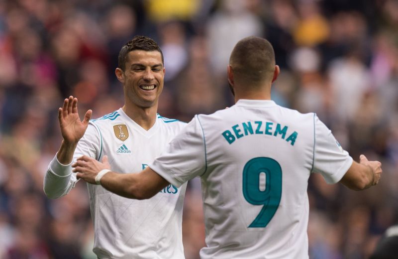 Ronaldo and Benzema celebrate a goal during the 2017-2018 La Liga season against Malaga