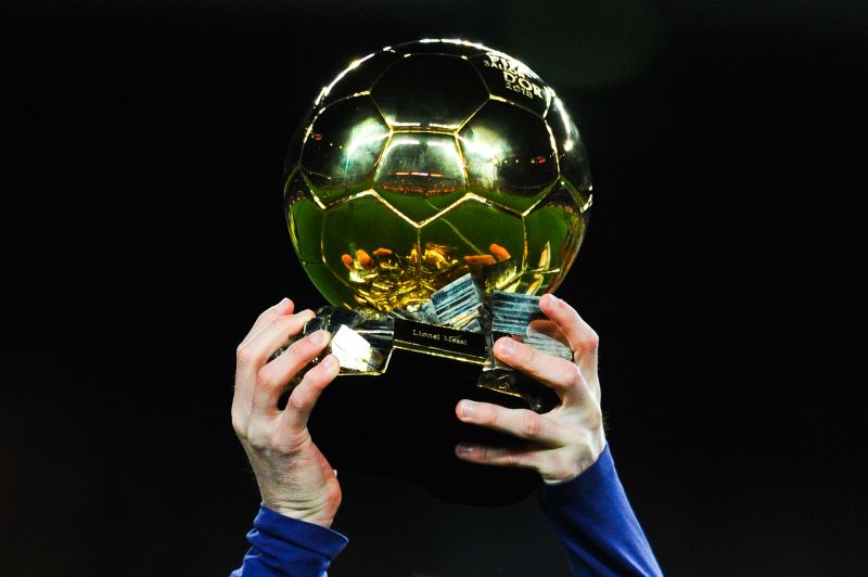 5 joueurs qui pourraient envoyer Lionel Messi et Cristiano Ronaldo au Ballon d'Or 2020 - Championnat d'Europe 2020 Le Ballon d