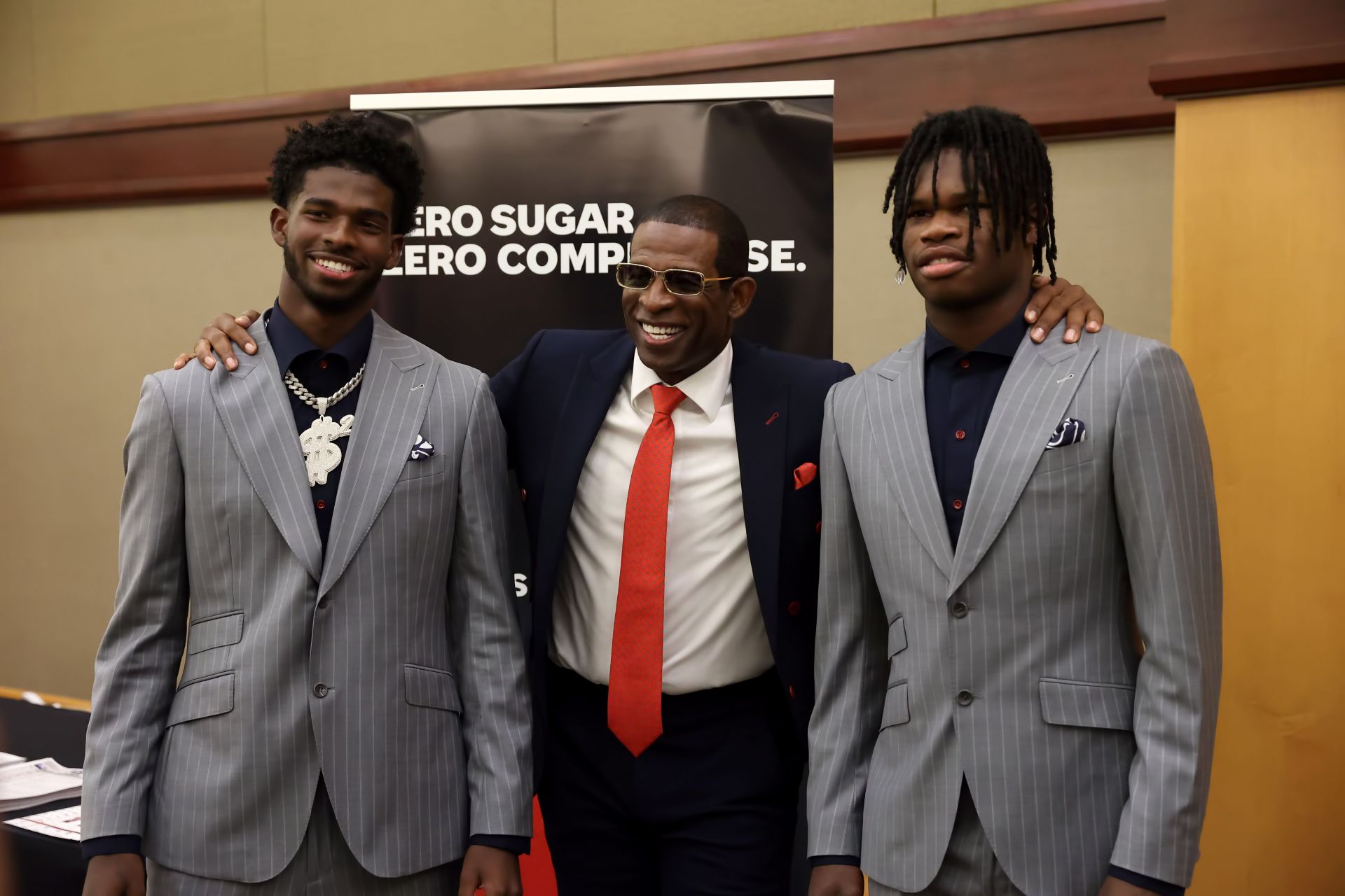 "Shedeur Sanders is an embarrassment," "Nepo baby": CFB fans trash Colorado as Coach Prime's son & Travis Hunter's retired numbers take center stage 