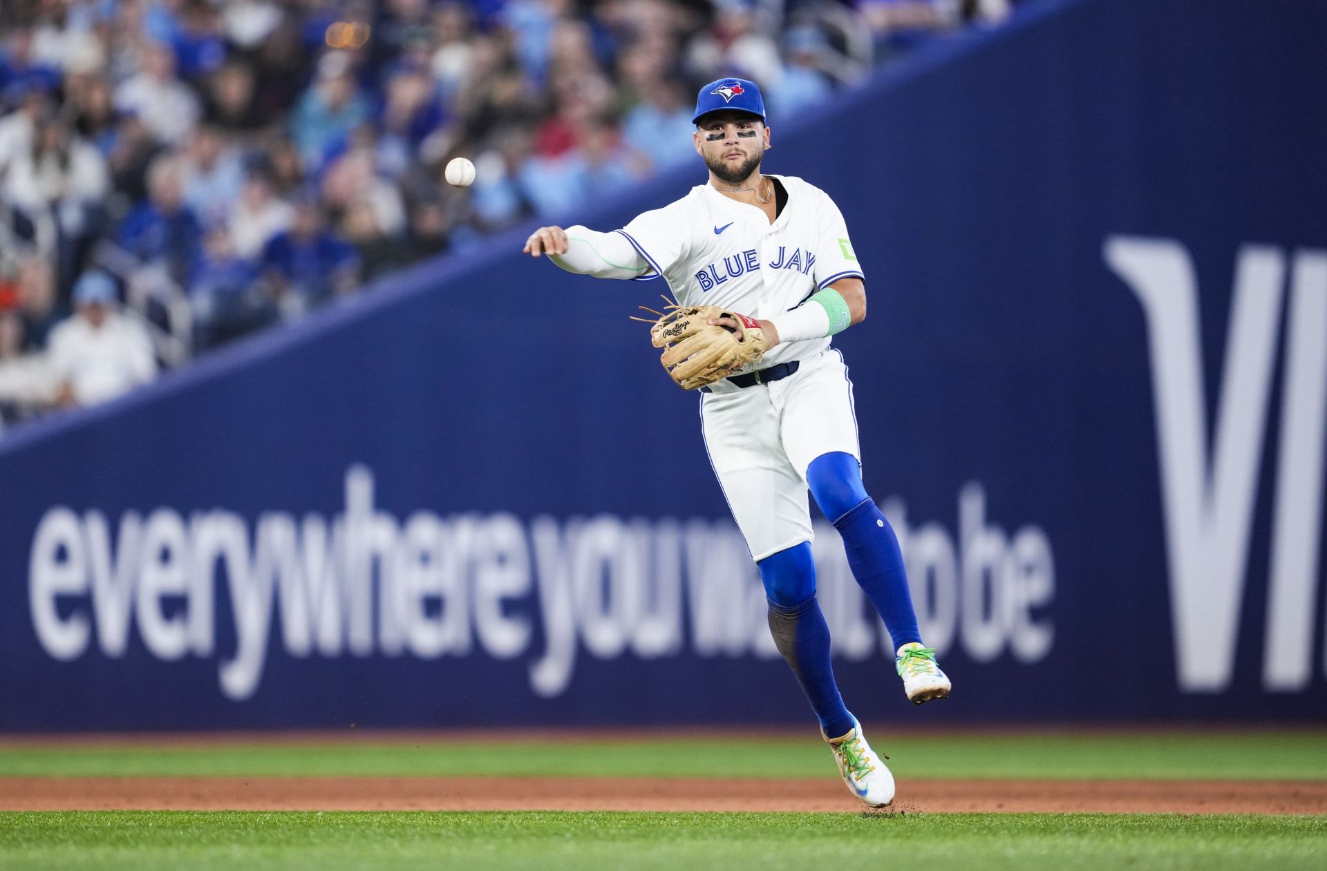 Blue Jays vs. Brewers: Game 2 prediction, lineup, odds, injuries, and picks - August 30, 2025