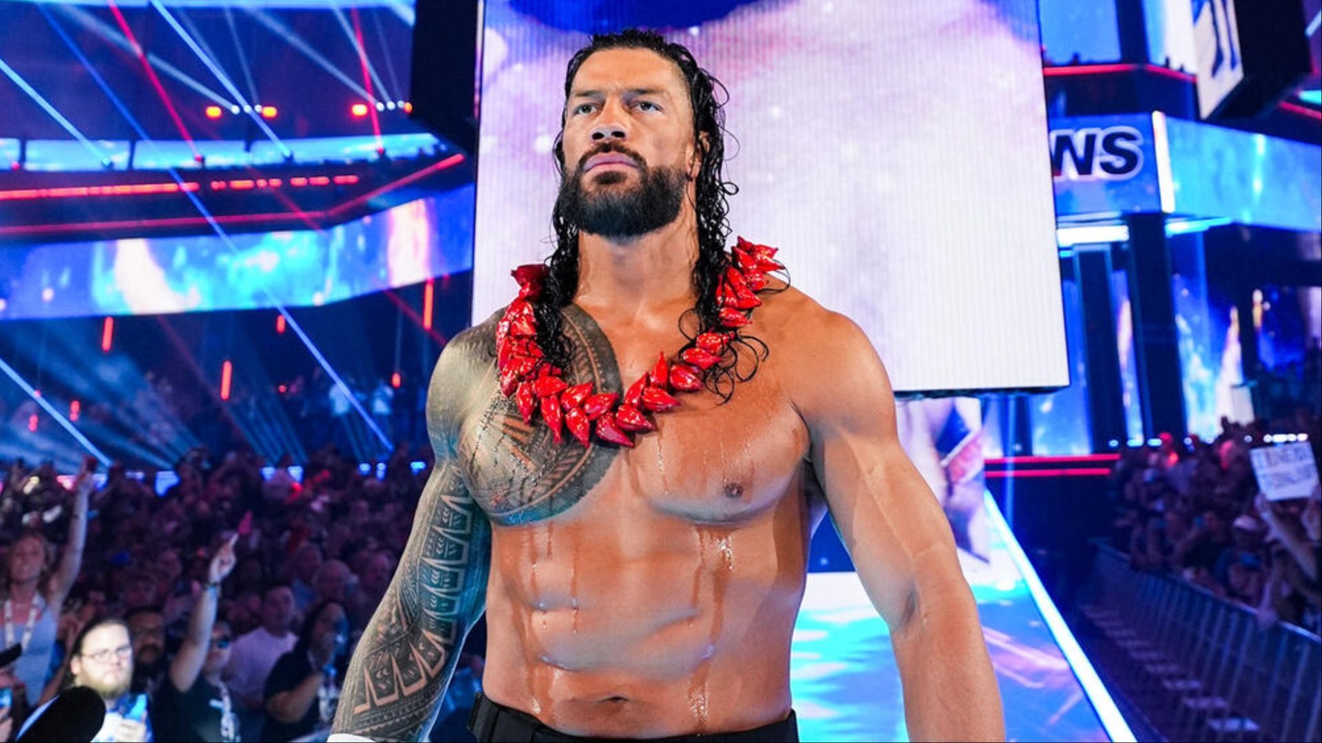 Roman Reigns makes public plea to legendary 6-time champion: "I don't know"