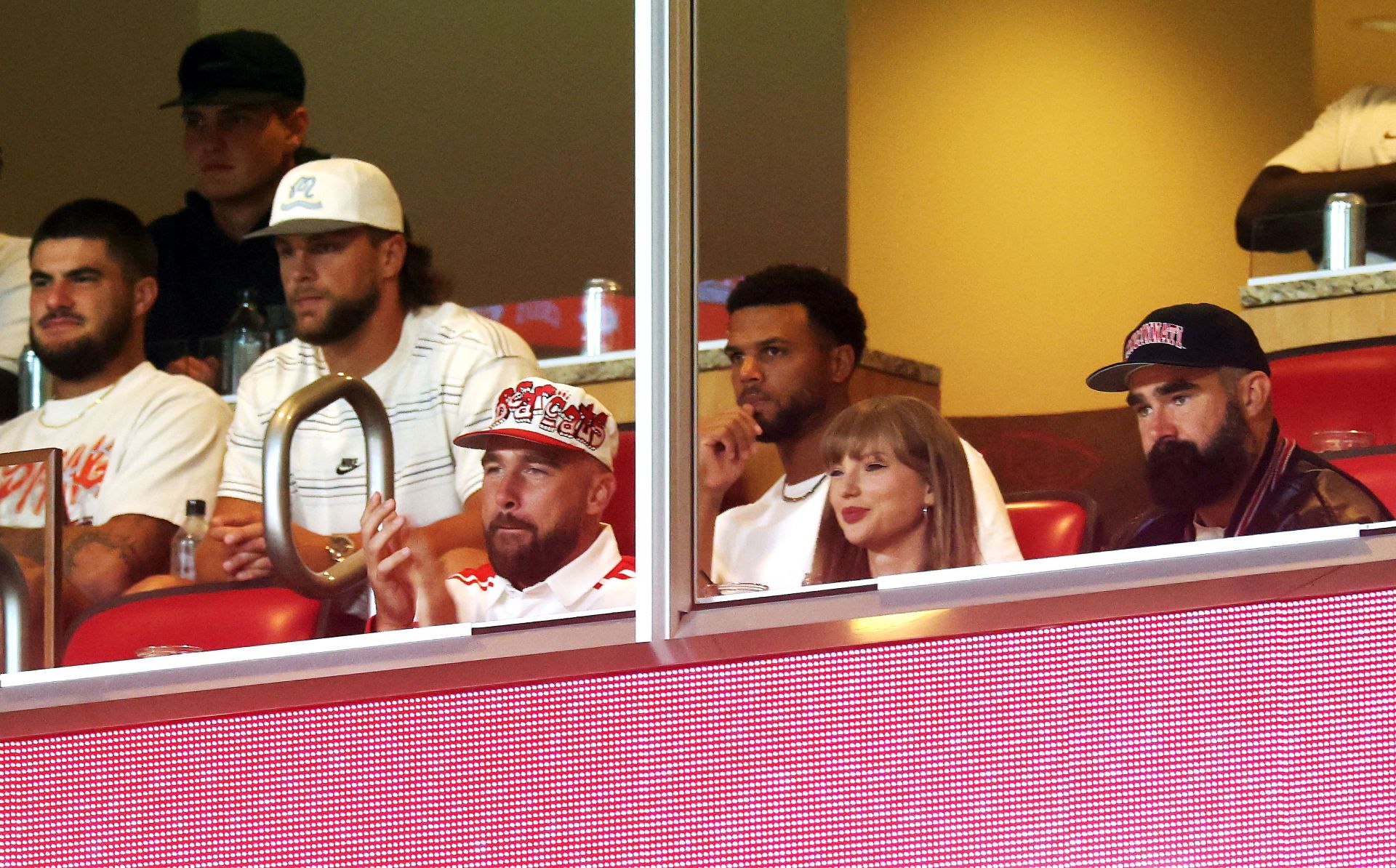"Get her off my screen": CFB fans call out Taylor Swift for attending Cincinnati vs. Nebraska game 3 days after engagement with Travis Kelce