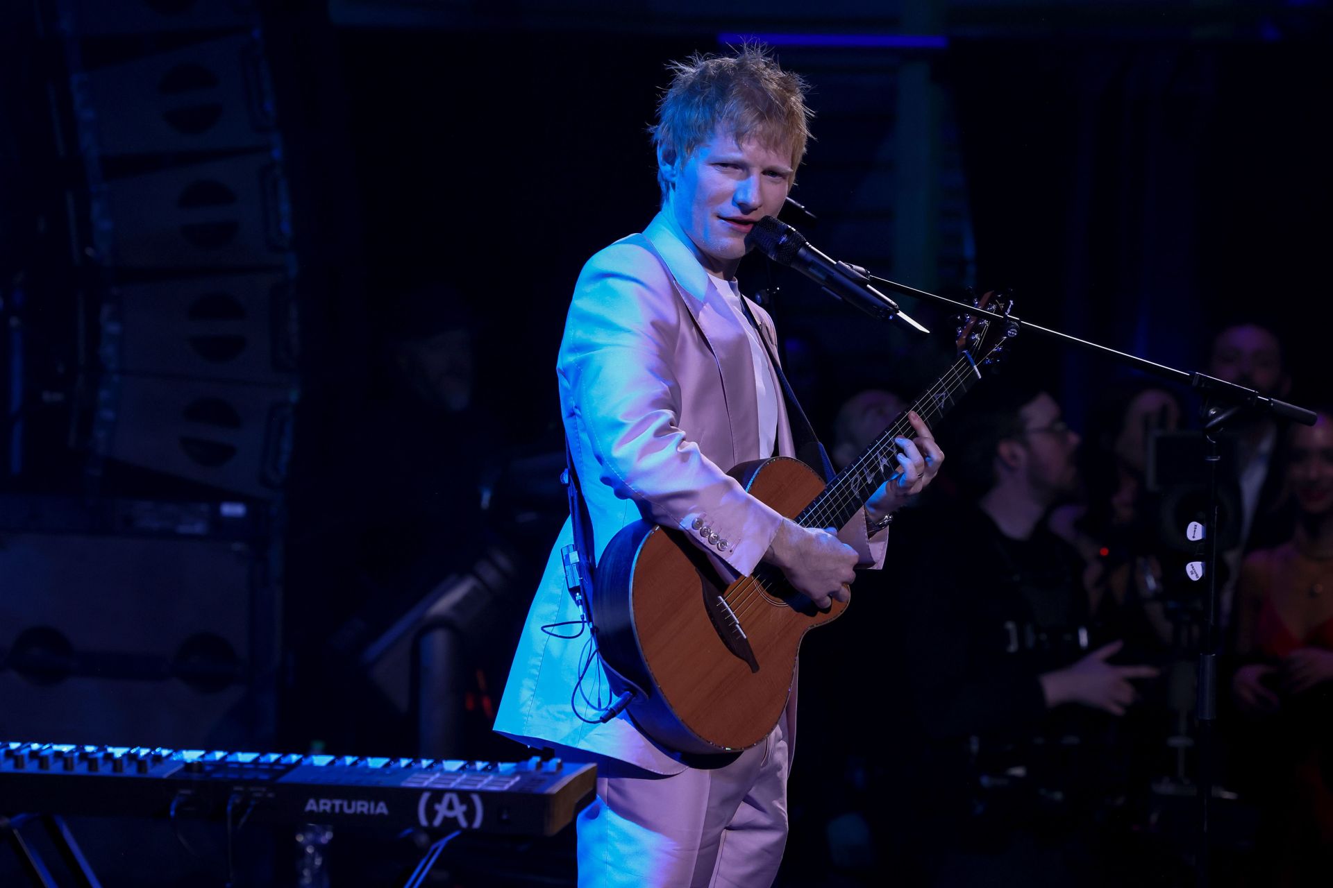‘Such an unexpected crossover’: Fans react as Ed Sheeran brings out Phoebe Dynevor on stage to shoot his new music video