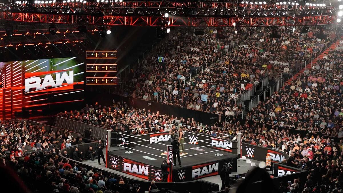 Major star’s undefeated streak ended last night on RAW thumbnail