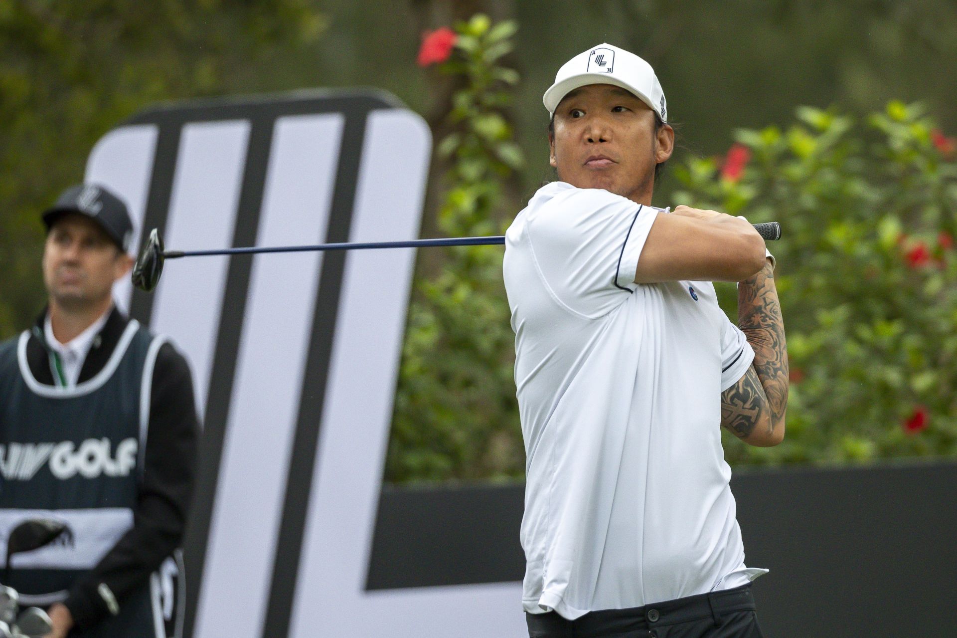 Relegated LIV Golfer Anthony Kim sends haters a message while flaunting his swing