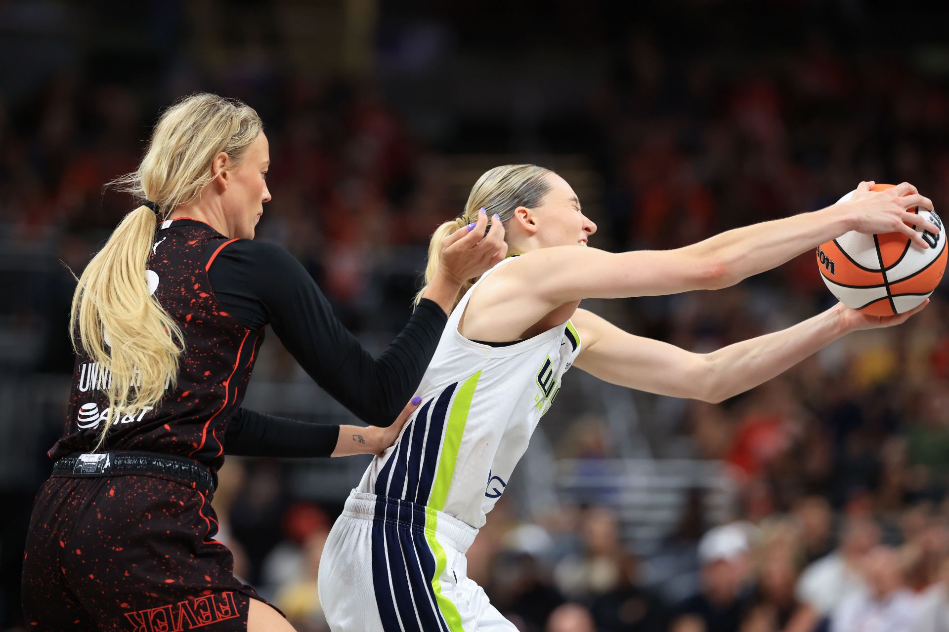 "I didn't even say anything bad": Sophie Cunningham stunned as WNBA fines her over controversial comment on Paige Bueckers