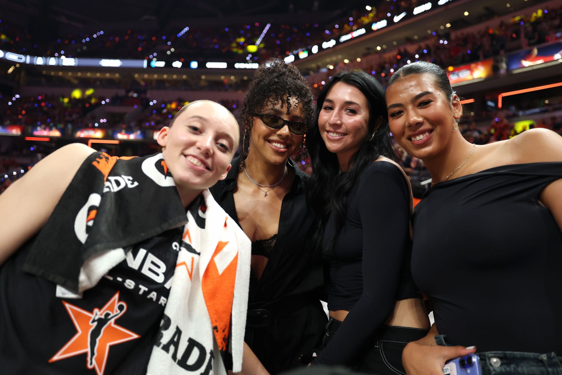 Azzi Fudd hypes up GF Paige Bueckers as Wings star shares snaps from August