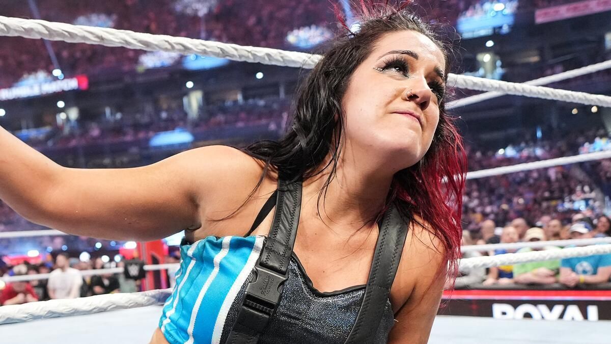 Bayley issues public statement after former WWE World Champion makes interesting allegation