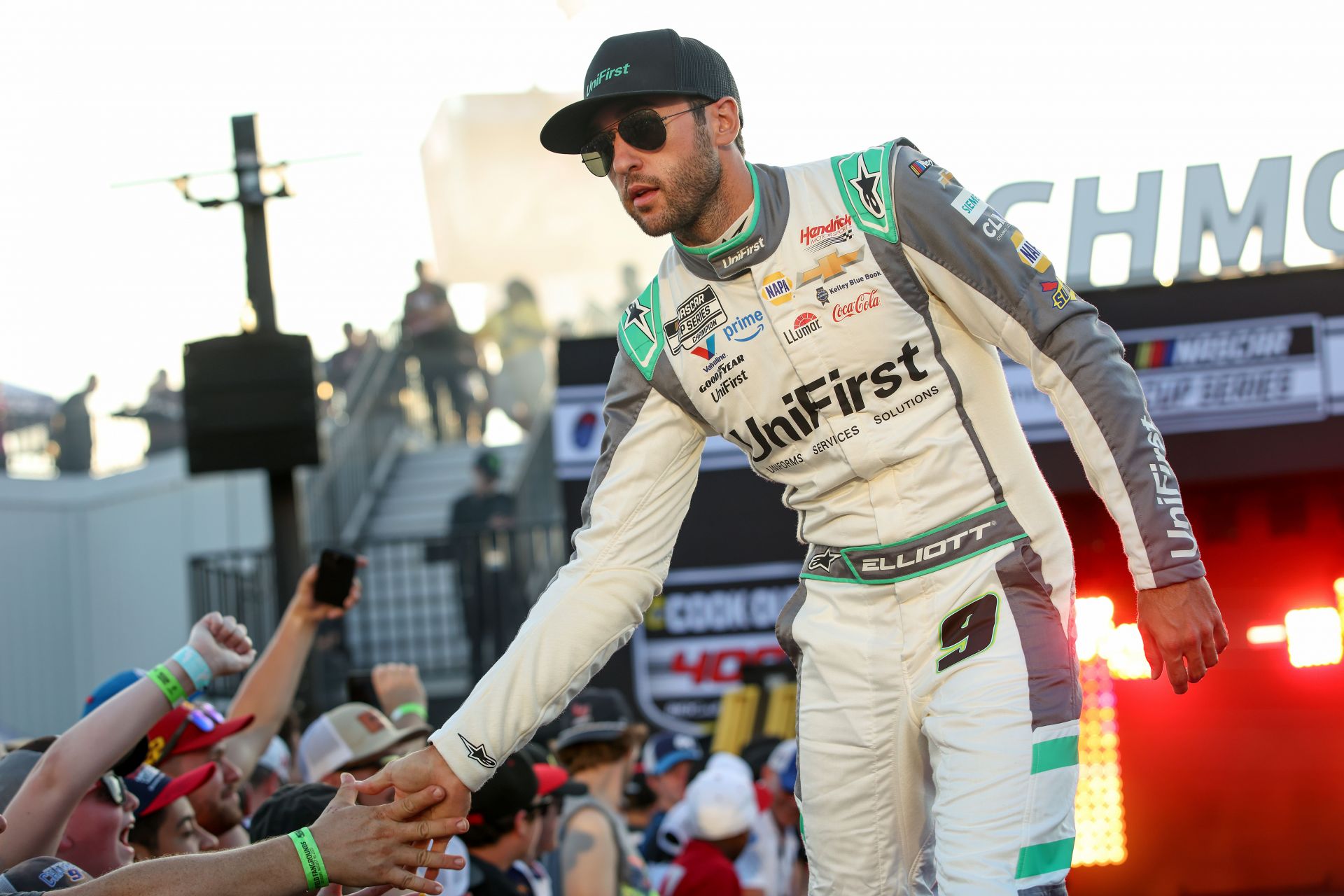 "They wanted my scalp": NASCAR Insider calls out "very angry" Chase Elliott fans