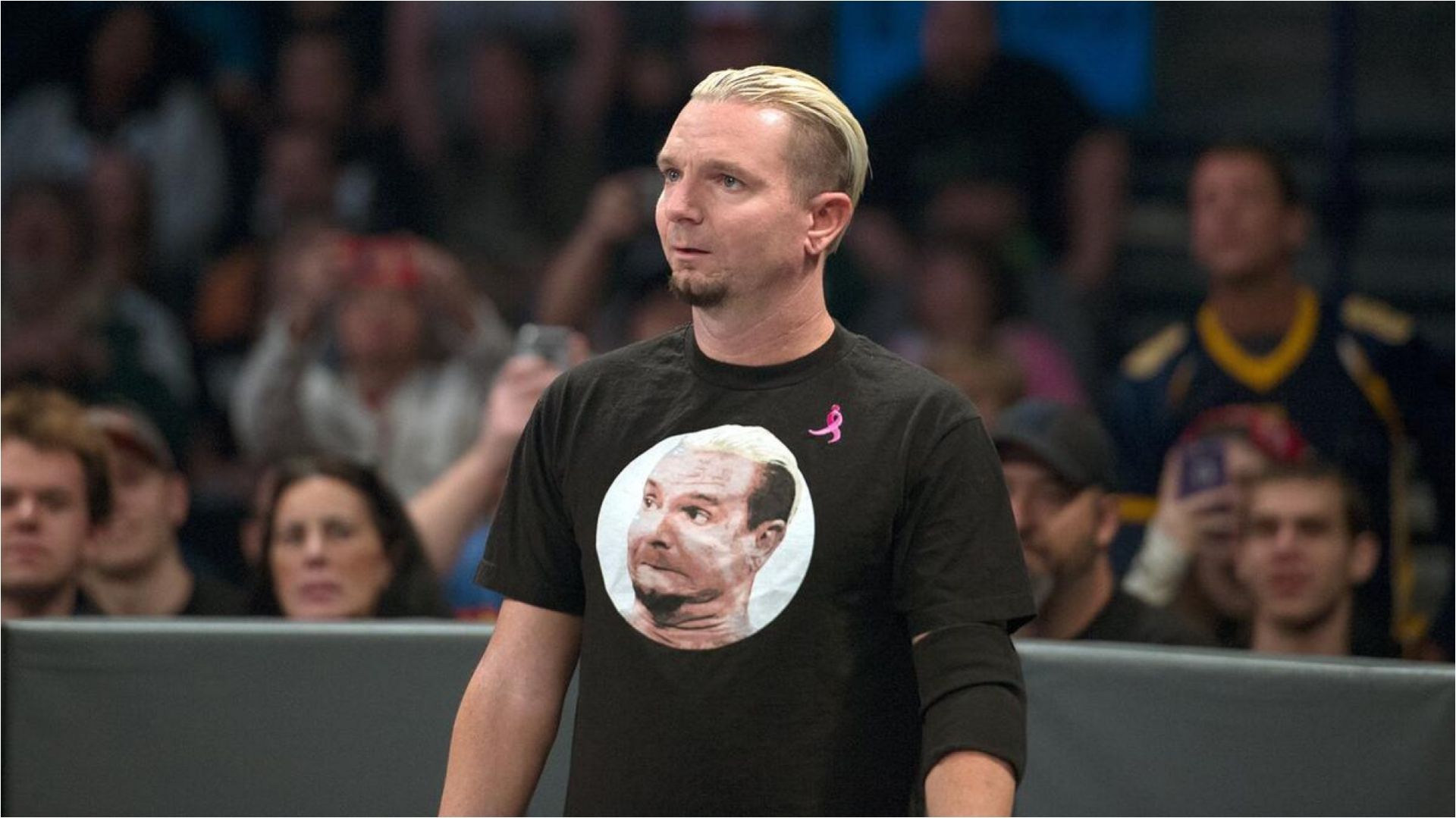 James Ellsworth makes a request to WWE