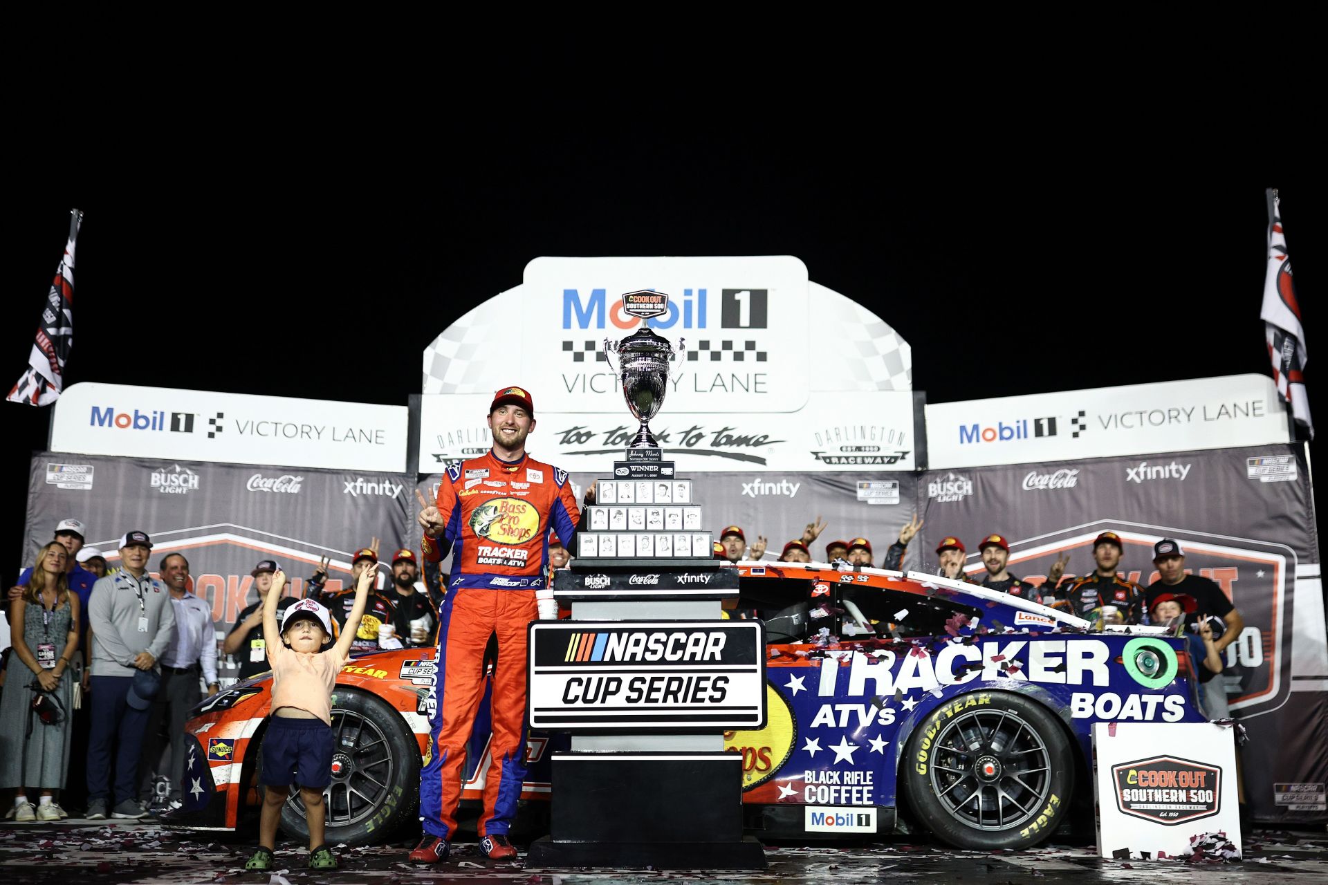 $300M-worth Dale Jr. calls Chase Briscoe a ‘dangerous’ playoff threat rivals should be 'concerned' about