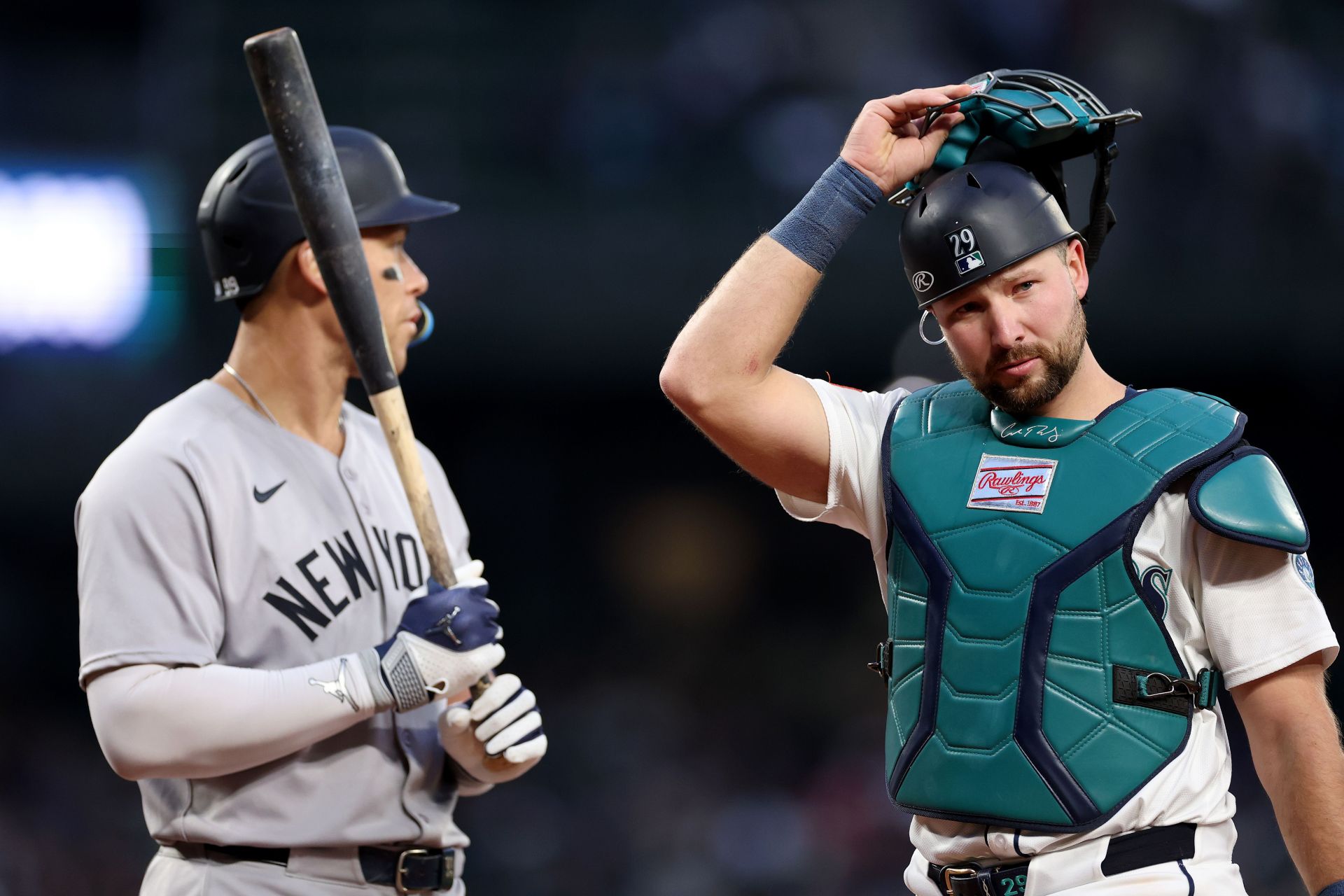 "Little League stadium” - Fans debate whether Aaron Judge would surpass Cal Raleigh’s HR total in Seattle