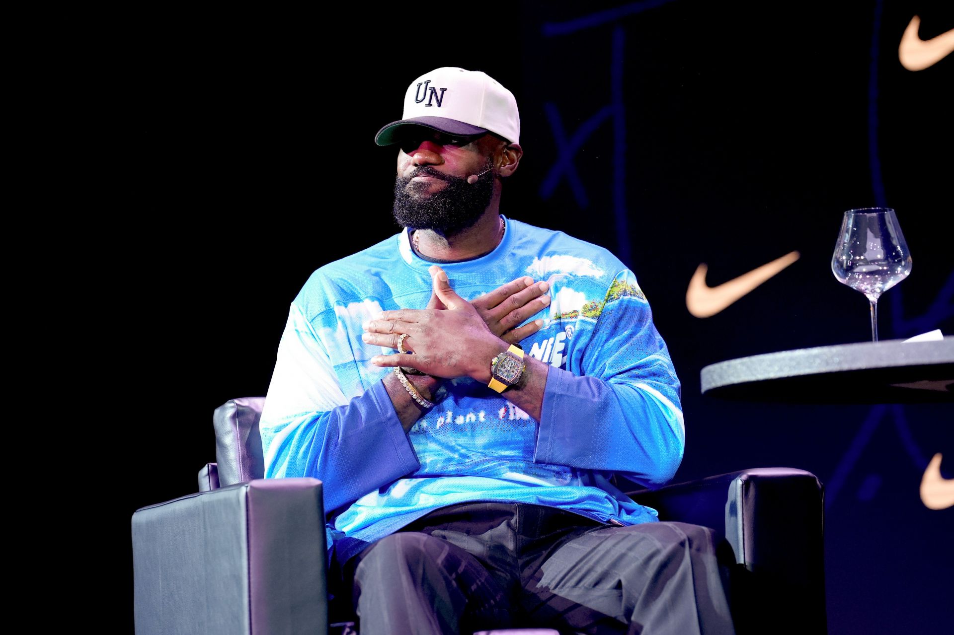 "Send him to the Shangai Sharks for that one" - NBA fans explode as LeBron James makes history writing article in Chinese newspaper after China tour