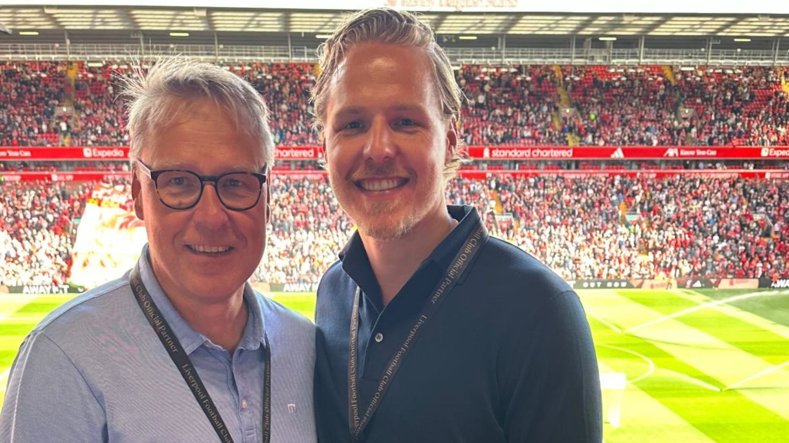Bruins' Hampus Lindholm takes a "day trip" to witness Liverpool's win over Arsenal with his dad Jonas