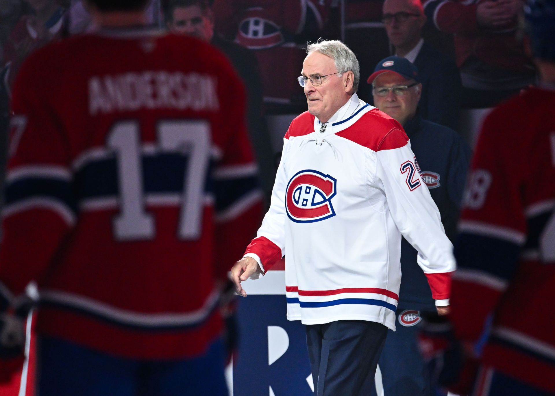 Ex-Canadiens captain Vincent Damphousse makes his feelings known about late 6x Stanley Cup champion Ken Dryden