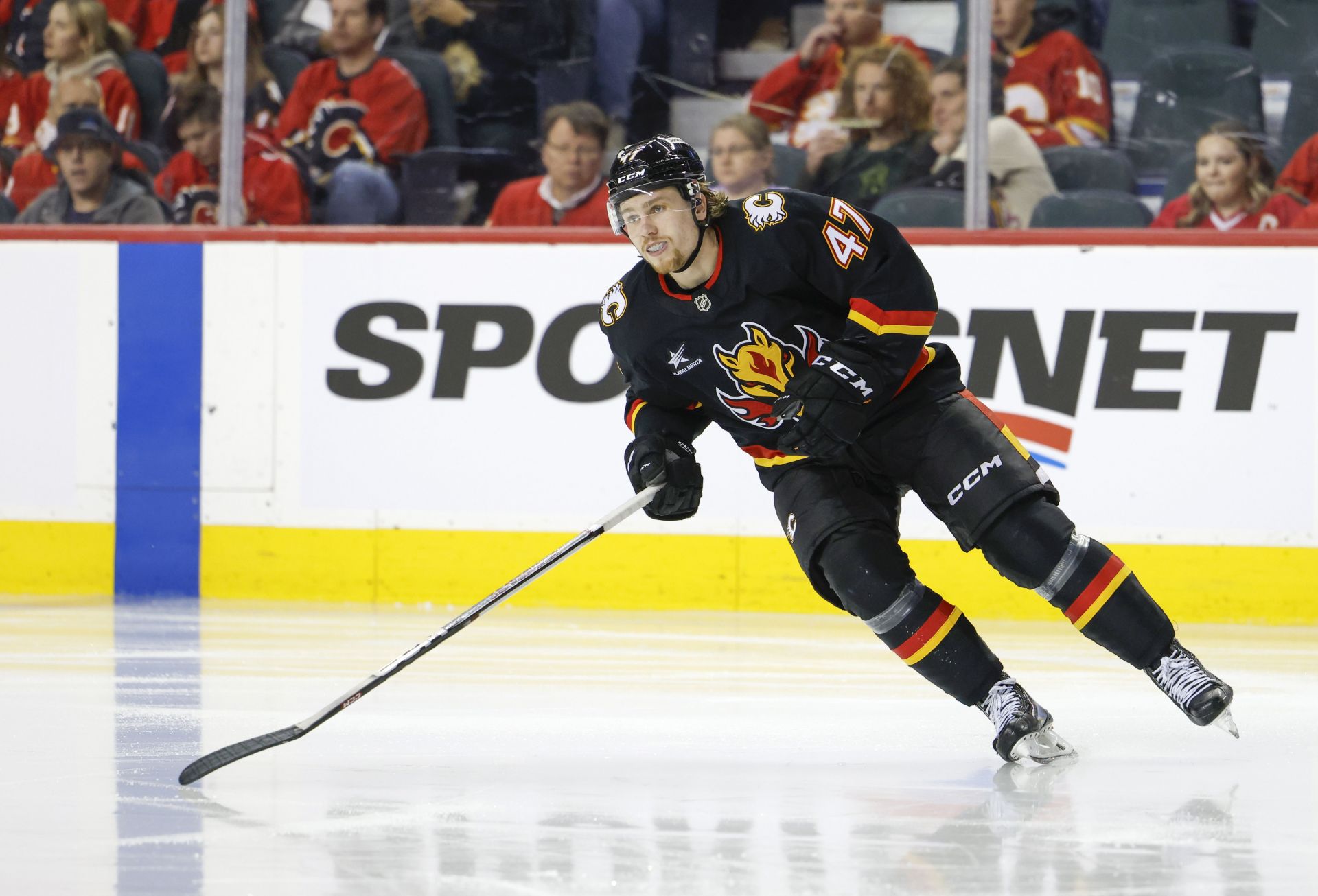 "The Connor in Alberta signing we’ve been waiting for": NHL fans react as Flames' Connor Zary signs 3-year contract extension