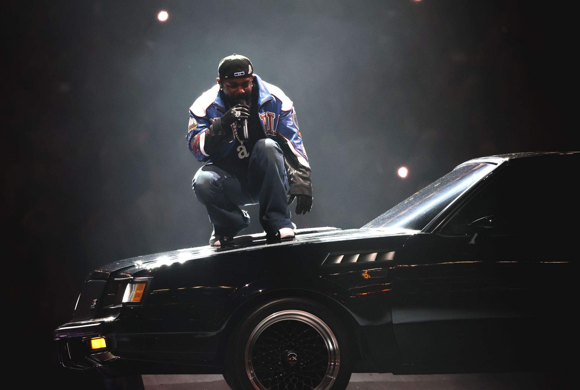 "Rigged" - Internet reacts to Kendrick Lamar winning Best Cinematography for "Not Like Us" at the VMAs