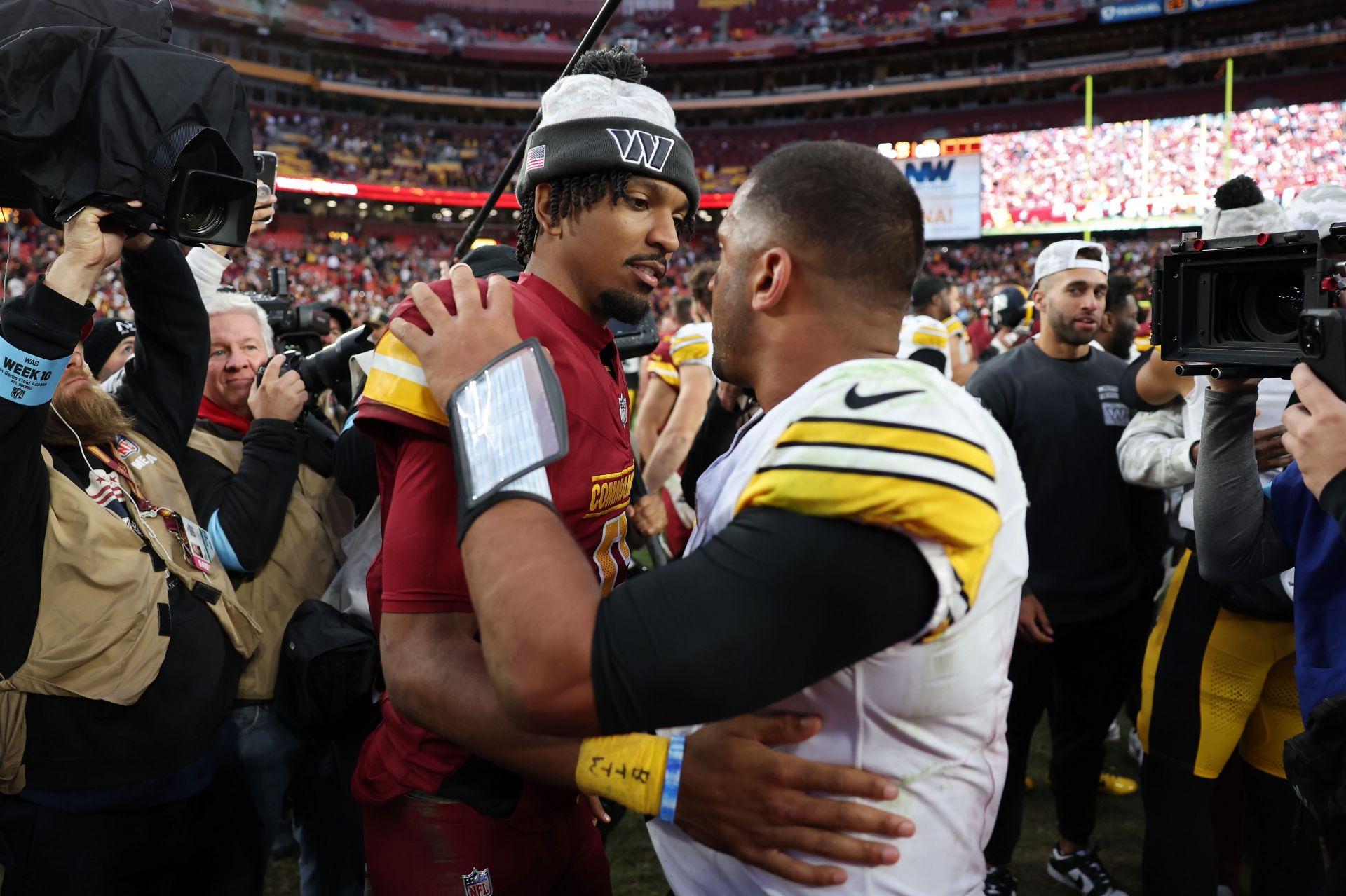 Jayden Daniels or Russell Wilson Week 1 Start 'Em, Sit 'Em: Fantasy football projections for QBs ahead of Commanders vs. Giants clash