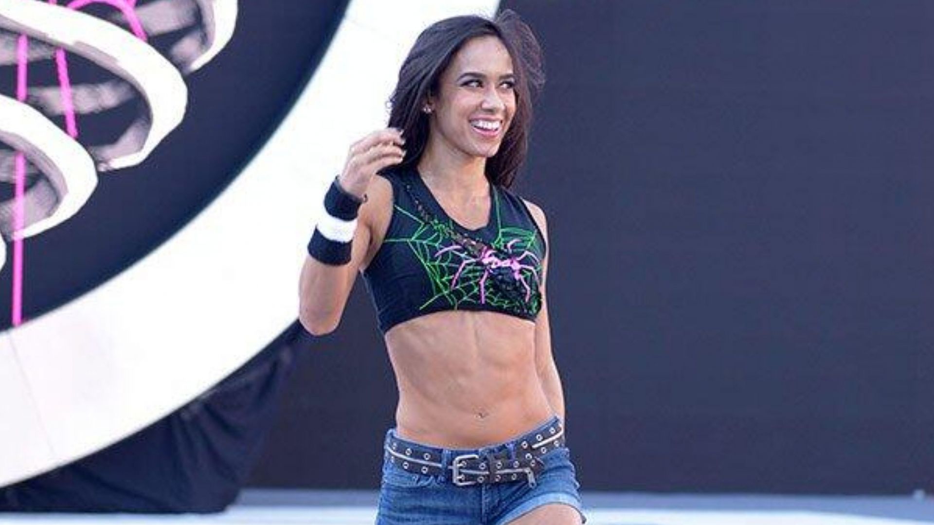 WWE may have intentionally spoiled AJ Lee’s return for one huge reason