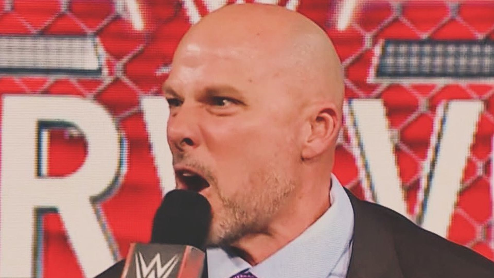 Current WWE Superstar to destroy Adam Pearce on RAW after heated confrontation? Exploring the possibility