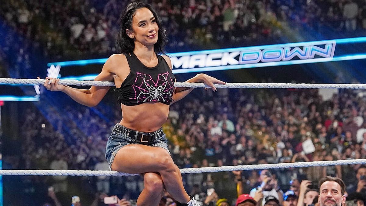 AJ Lee FINALLY breaks silence after making WWE return on SmackDown