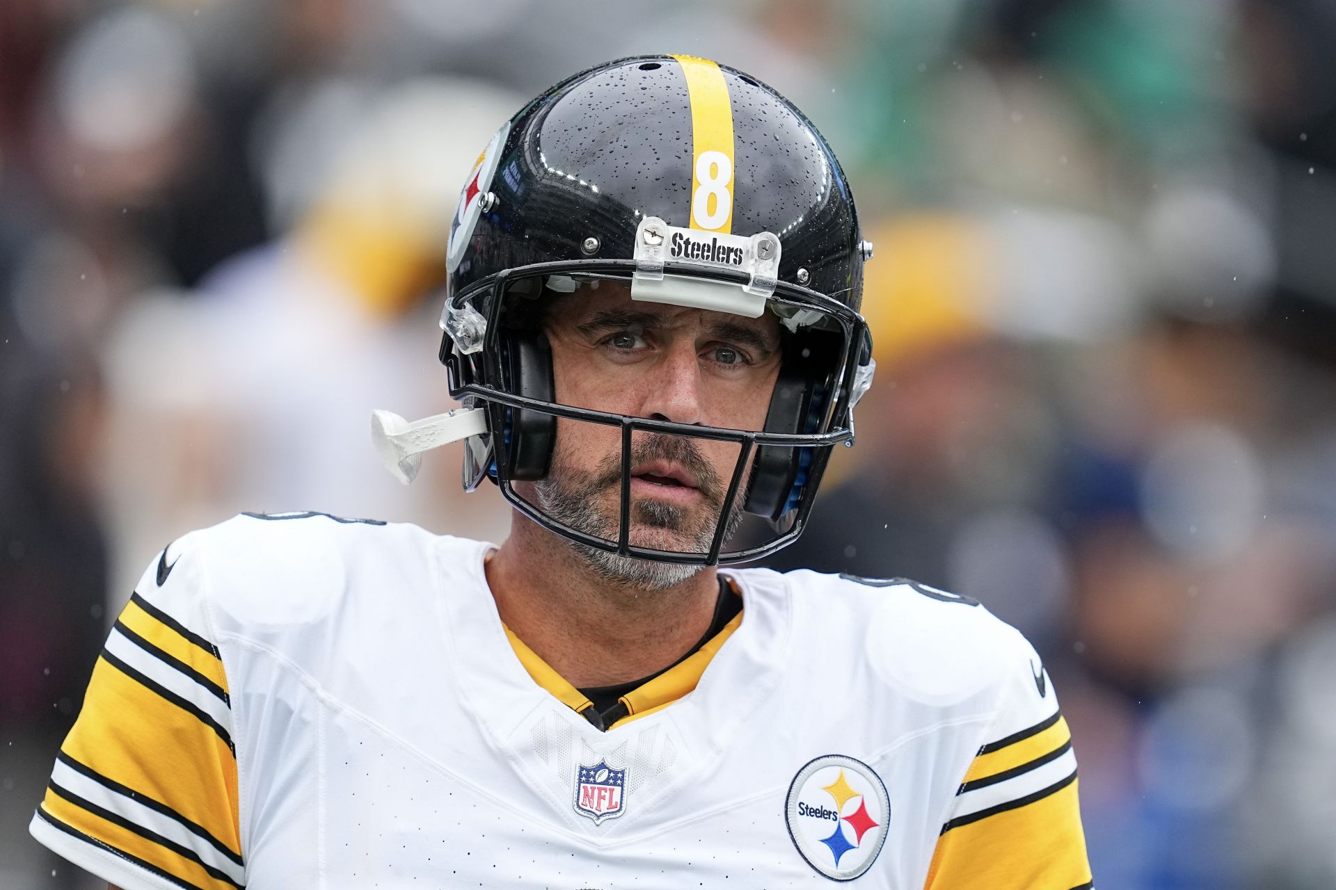 "Jets defense couldn't cover a mattress": NFL fans react to Aaron Rodgers' first TD with Steelers 