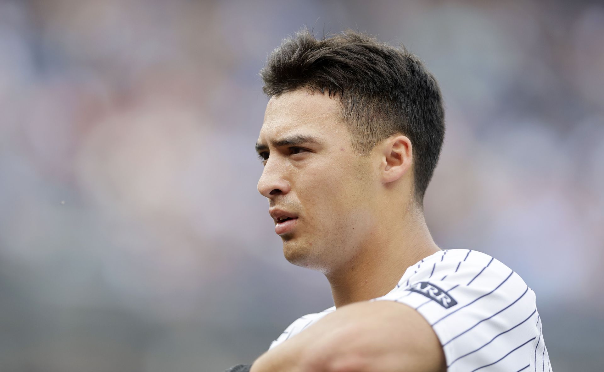 "At least Anthony Volpe is winning off the field" - Fans buzz as Yankees struggling SS hard launches girlfriend Elle Jowett at Rodon's charity gala