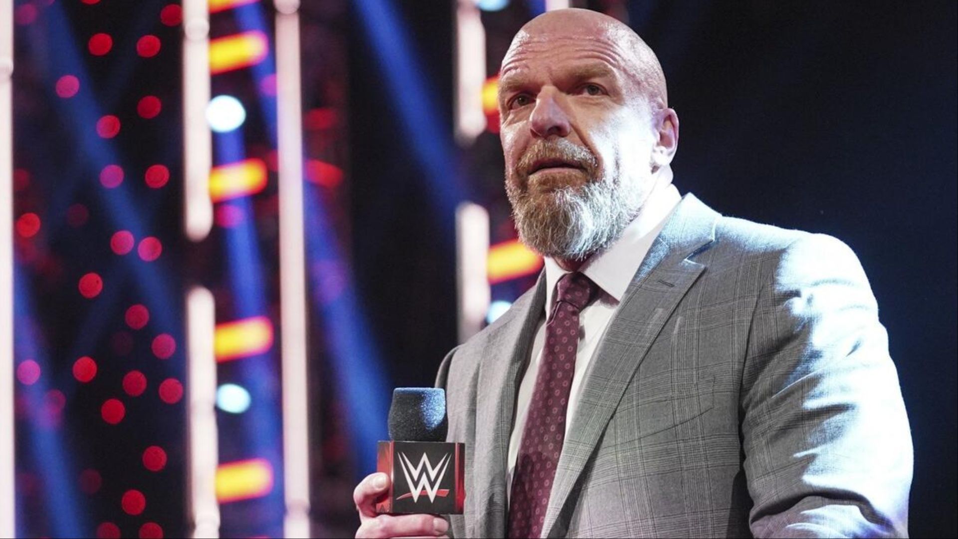 Triple H under fire despite successful AJ Lee return on WWE SmackDown