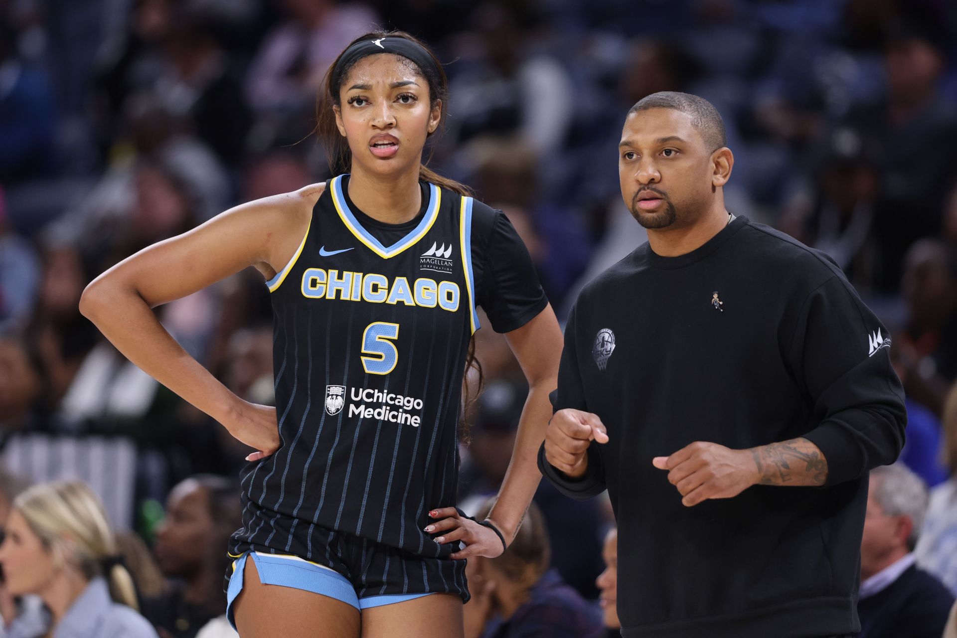 "Something she don't wanna push" - Chicago Sky coach Tyler Marsh reveals Angel Reese's mindset on handling criticism after controversial statement