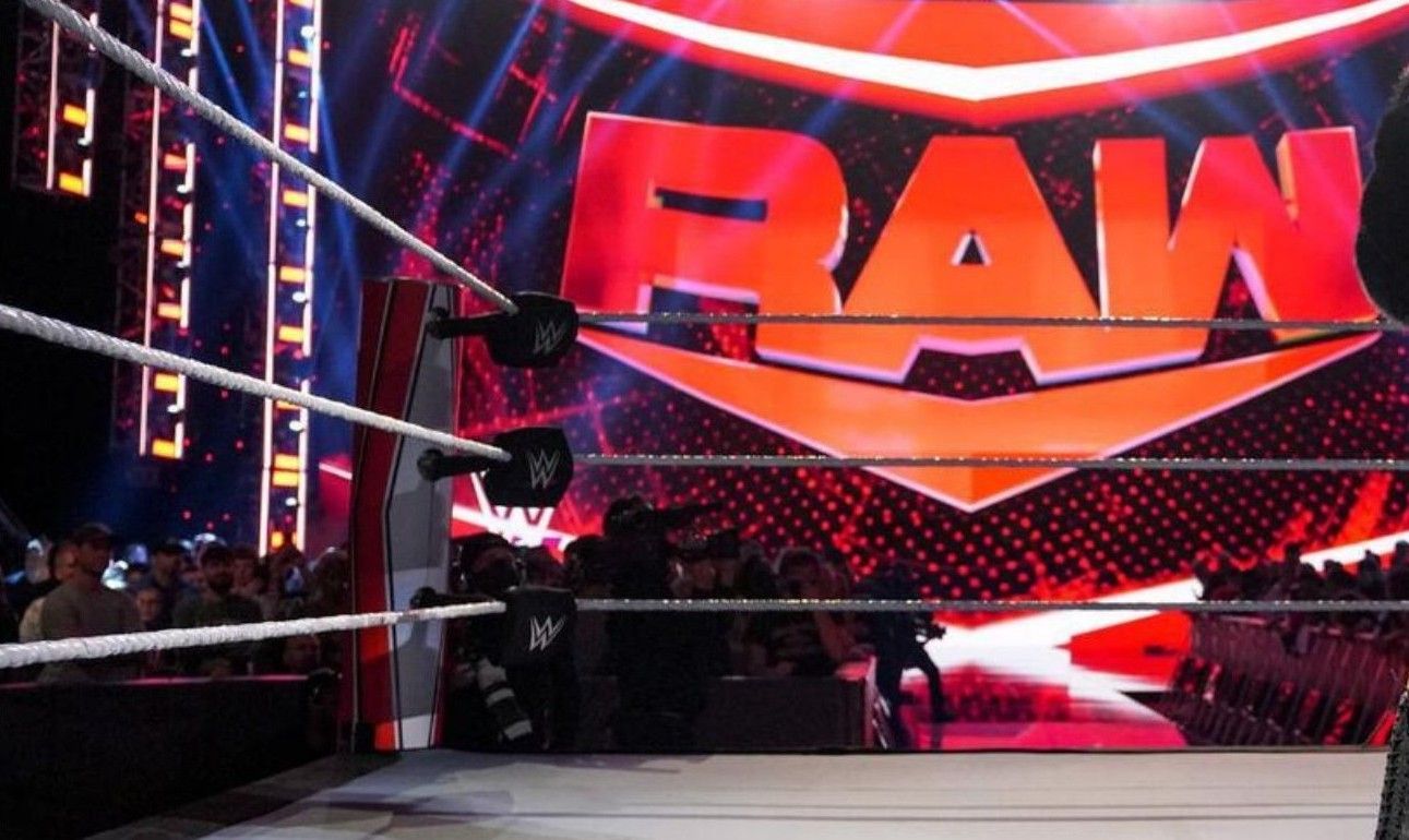 3-time WWE champion returning to RAW for the first time in over a decade - Reports thumbnail