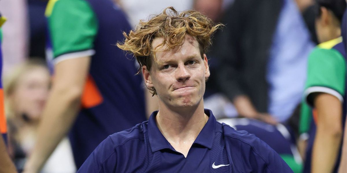 "The worst career decision Jannik Sinner has ever made" - Fans blame Italian's controversial fitness coach after his concerning MTO in US Open SF
